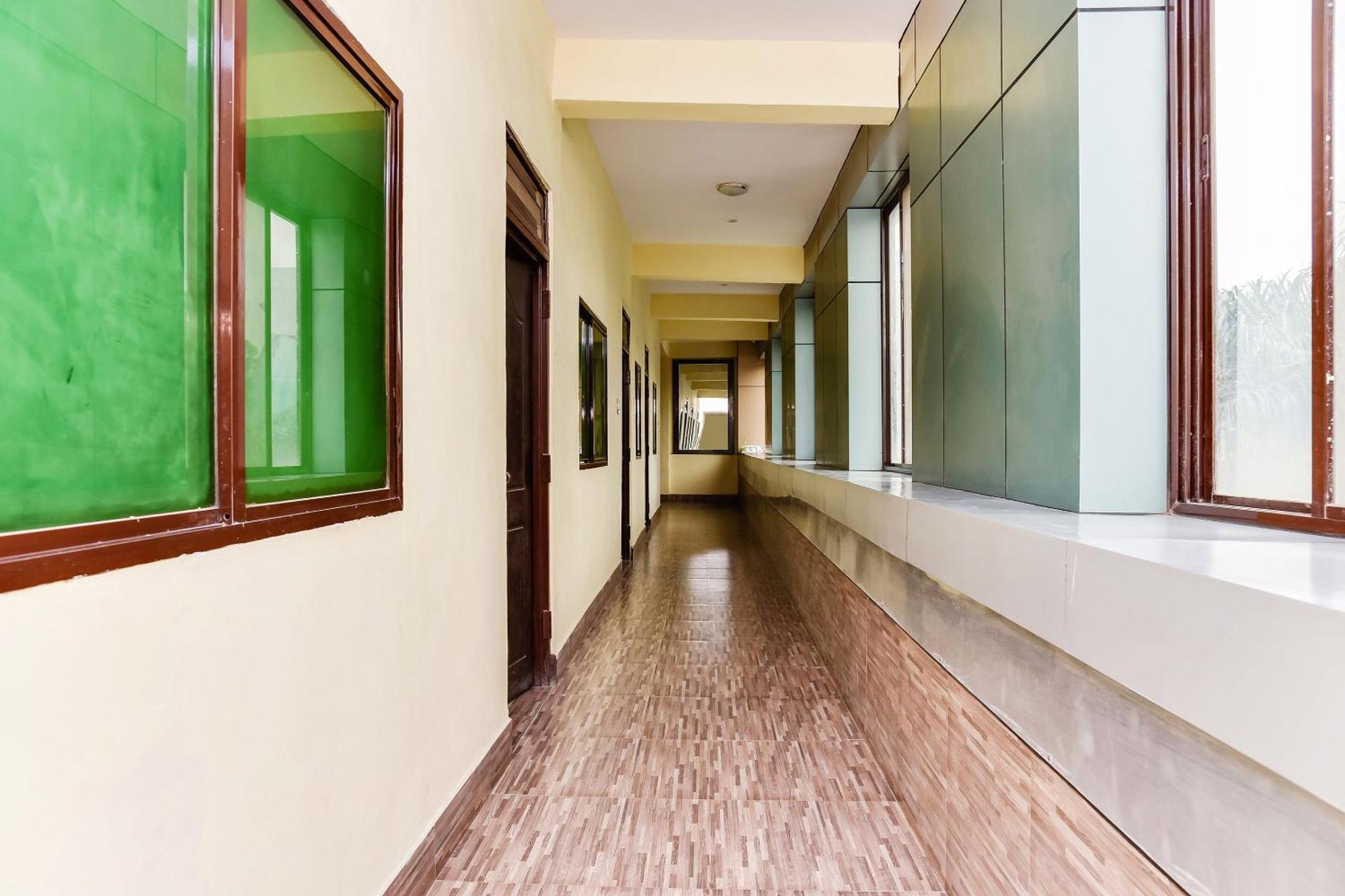 Oyo Hotel Avani Palace Bhopal Exterior foto